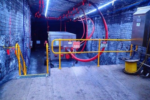 mining feeder 2